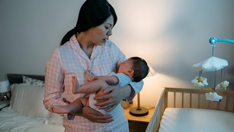 How to Soothe a Crying Baby at Night