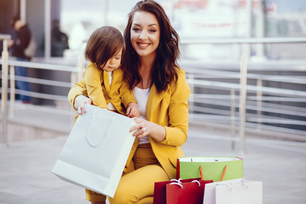 Kid-Friendly Shopping Guide for Busy Working Moms